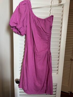 One-Shoulder Magenta Dress